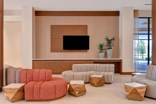 Hilton Garden Inn Anaheim Resort - image 6