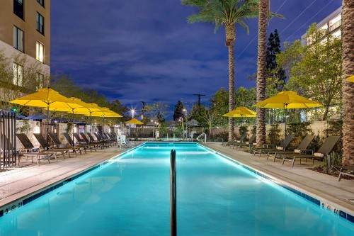Hilton Garden Inn Anaheim Resort - image 9