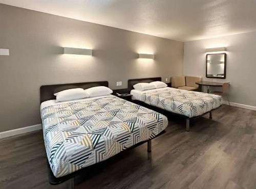 Motel 6-Anaheim CA - image 20