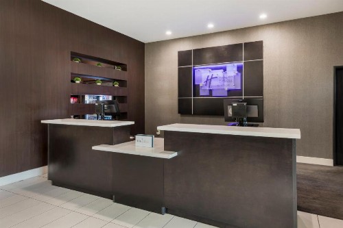Holiday Inn Express & Suites Anaheim Resort Area an IHG Hotel - image 39