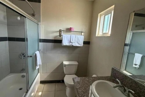 Robinhood Motel - image 17