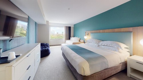 SunCoast Hotel Anaheim Tapestry Collection by Hilton - image 11