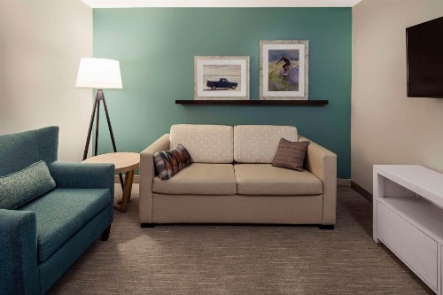 SunCoast Hotel Anaheim Tapestry Collection by Hilton - image 28