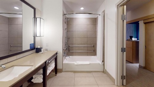 SunCoast Hotel Anaheim Tapestry Collection by Hilton - image 34