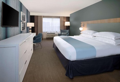 SunCoast Hotel Anaheim Tapestry Collection by Hilton - image 4