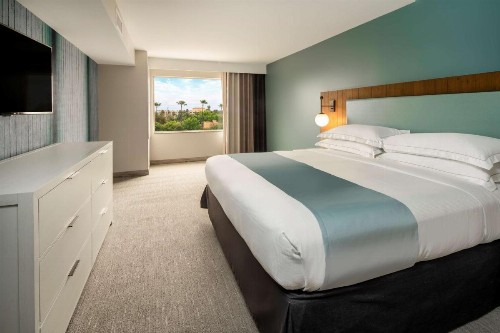 SunCoast Hotel Anaheim Tapestry Collection by Hilton - image 6