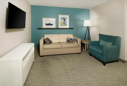 SunCoast Hotel Anaheim Tapestry Collection by Hilton - image 7