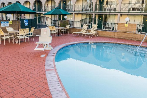 Kings Inn Anaheim at The Park & Convention Center - image 7