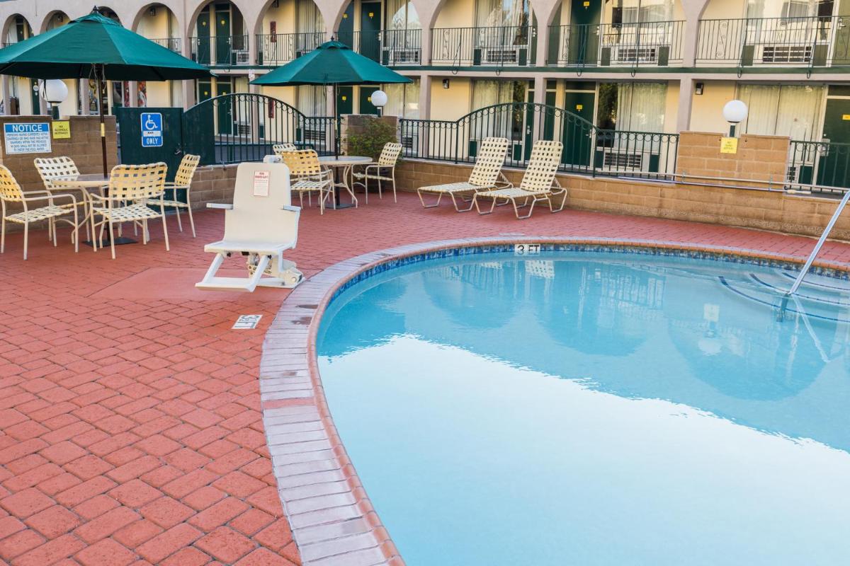 Kings Inn Anaheim at The Park & Convention Center - image 7