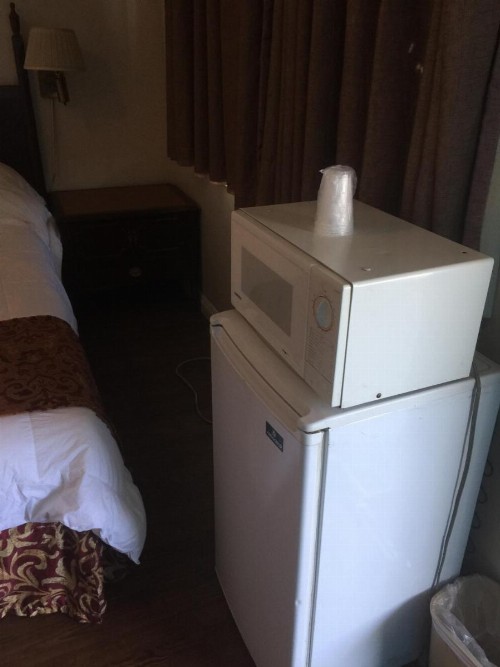 Frontier Motel - image 2