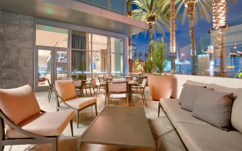 Hampton Inn & Suites Anaheim Resort Convention Center - image 18