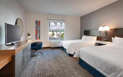 Hampton Inn & Suites Anaheim Resort Convention Center - image 23