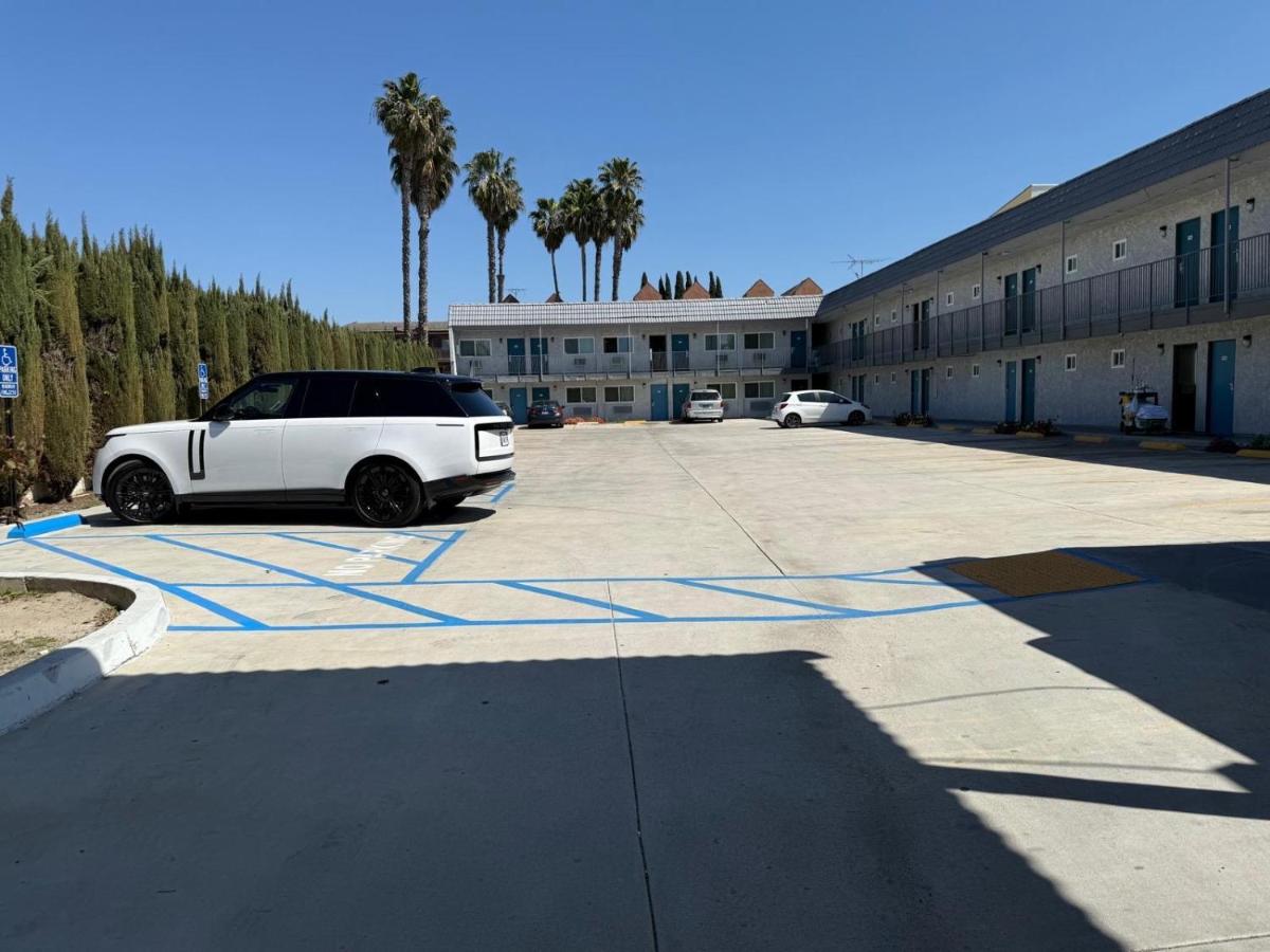 Travel Inn Motel - main image