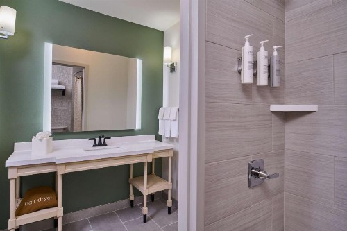 Homewood Suites by Hilton Anchorage - image 13