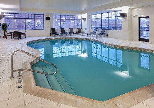 Embassy Suites Anchorage - image 6