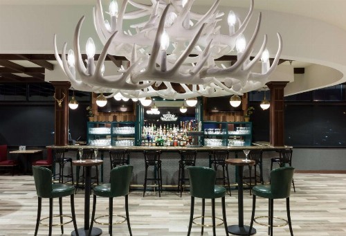 Embassy Suites Anchorage - image 9