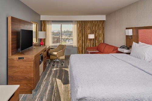 Hampton Inn Anchorage - image 19