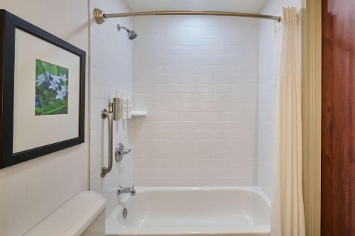 Hilton Garden Inn Anchorage - image 10