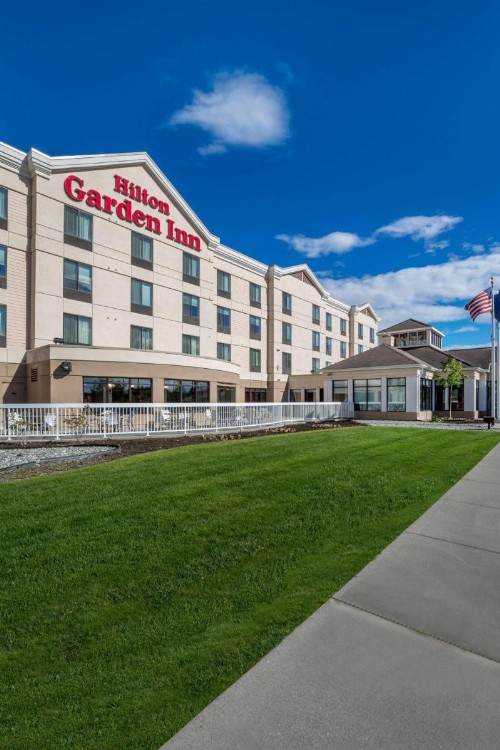 Hilton Garden Inn Anchorage - image 2