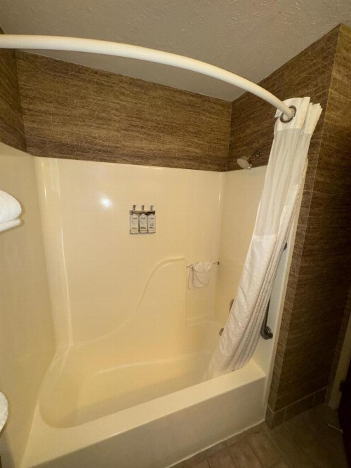 Holiday Inn Express Anchorage an IHG Hotel - image 31