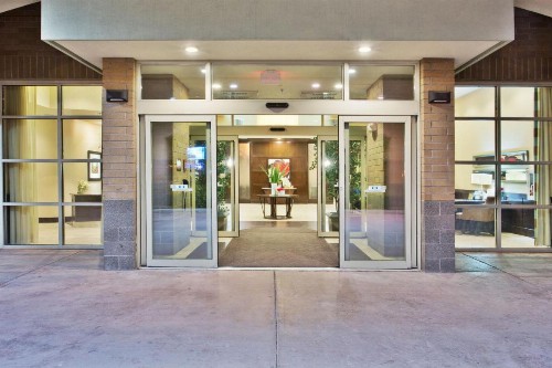 Crowne Plaza Anchorage-Midtown an IHG Hotel - image 36