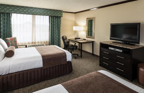 Crowne Plaza Anchorage-Midtown an IHG Hotel - image 9