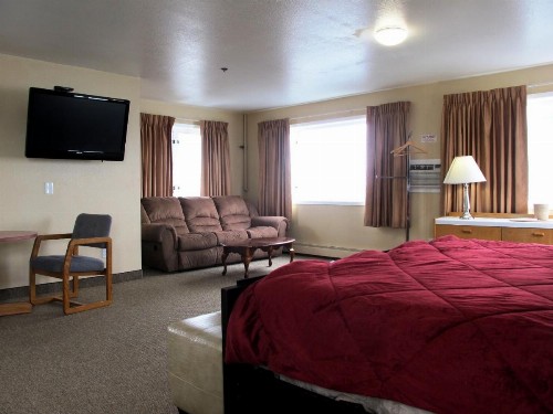 Merrill Field Inn - image 10