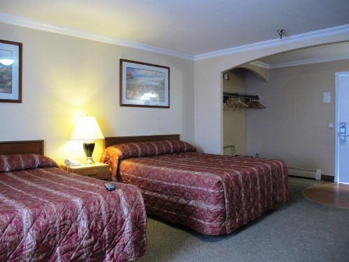 Merrill Field Inn - image 15