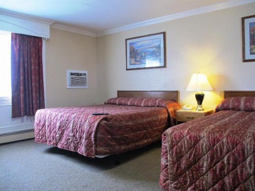 Merrill Field Inn - image 18