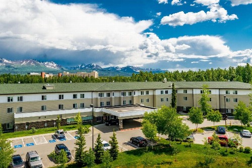 SpringHill Suites Anchorage University Lake - image 10