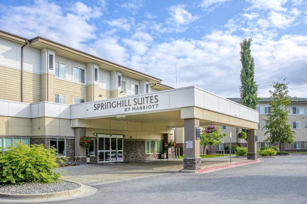 SpringHill Suites Anchorage University Lake - image 7