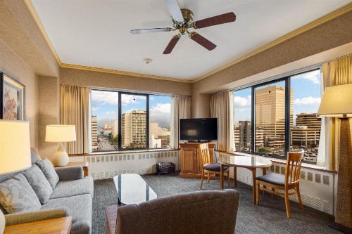 The Hotel Captain Cook - image 10