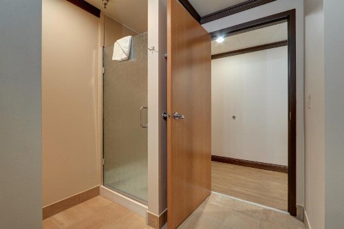 Dimond Center Hotel - image 14