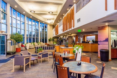 Dimond Center Hotel - image 16