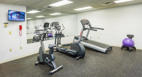 Dimond Center Hotel - image 20