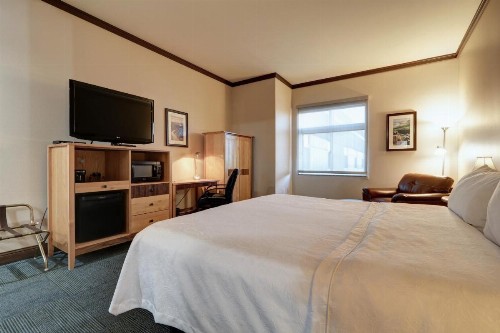Dimond Center Hotel - image 23