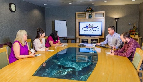 Dimond Center Hotel - image 3