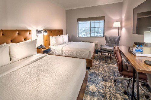 Four Points by Sheraton Anchorage Downtown - image 19