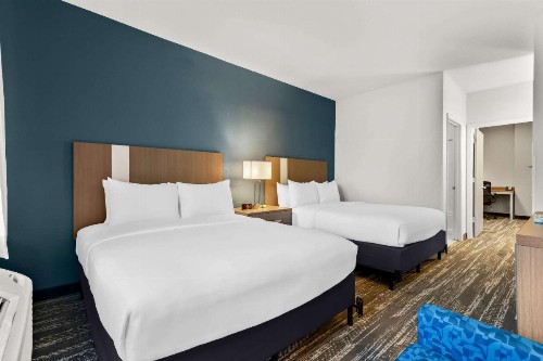 Clarion Suites Downtown Anchorage - image 15