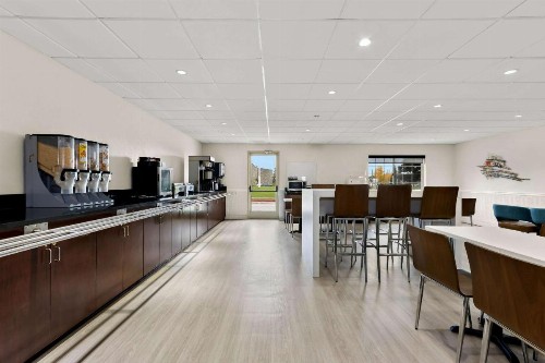 Clarion Suites Downtown Anchorage - image 29