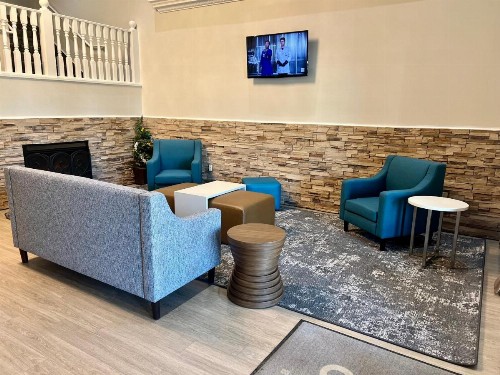 Clarion Suites Downtown Anchorage - image 8