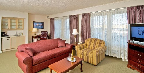 Historic Anchorage Hotel - image 10
