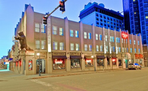 Historic Anchorage Hotel - image 12