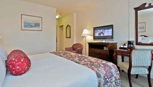 Historic Anchorage Hotel - image 19