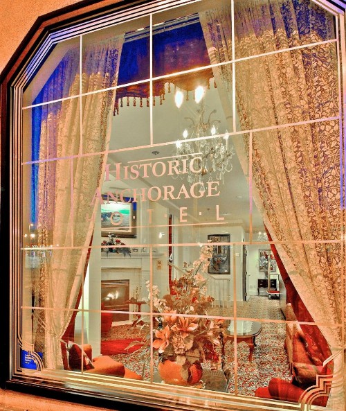 Historic Anchorage Hotel - image 2