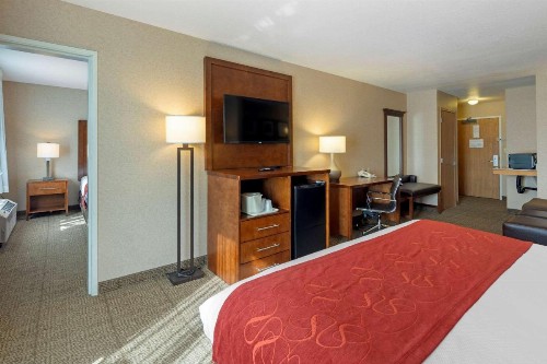 Comfort Suites Anchorage International Airport - image 25