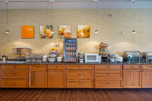Comfort Suites Anchorage International Airport - image 31