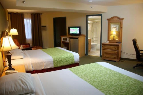 Americas Best Value Inn & Suites Anchorage Airport - image 3