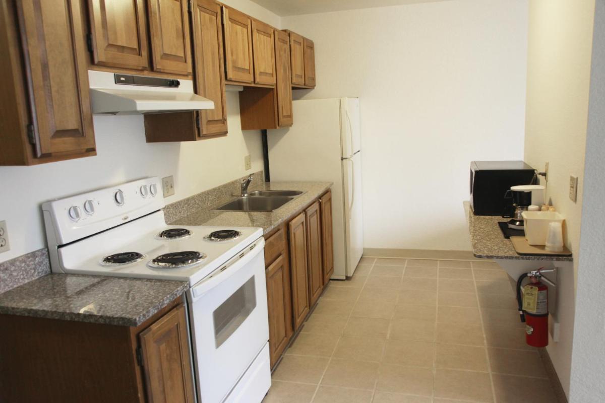 Alex Hotel and Suites - image 7