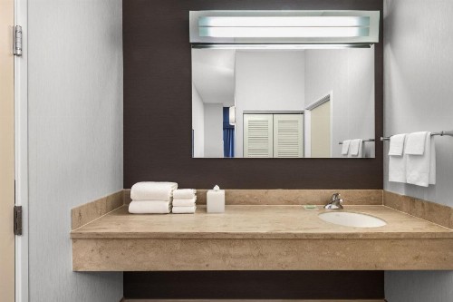 Courtyard by Marriott Anchorage Airport - image 25